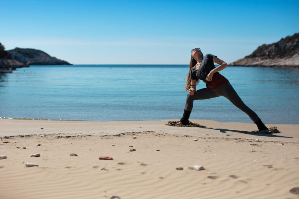 Biševo wakeup yoga: besplatni sati na plaži